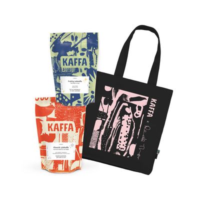 Julekaffe og tote med KAFFA x Renate Thor design enkel gaveeske