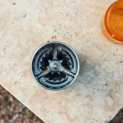 Comandante C60 Baracuda Kaffekvern (Nautilus Blue)