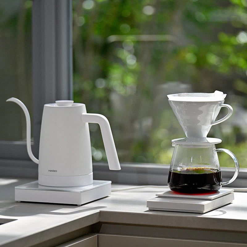 Hario Elektrisk hellekanne LYRA