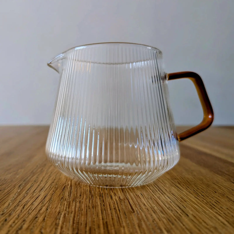 Typica Serveringskanne i Rillet Glass (600 ml)