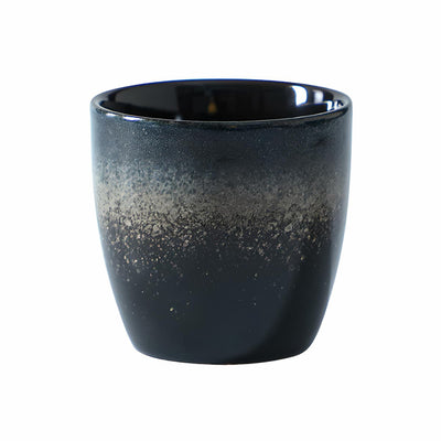 Keramisk liten kopp i mørk design - KAFFAbutikk
